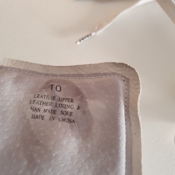 Tony Bianco sneakers white Sze 10 leather lace up volley LOGO good condition - Picture 9 of 9